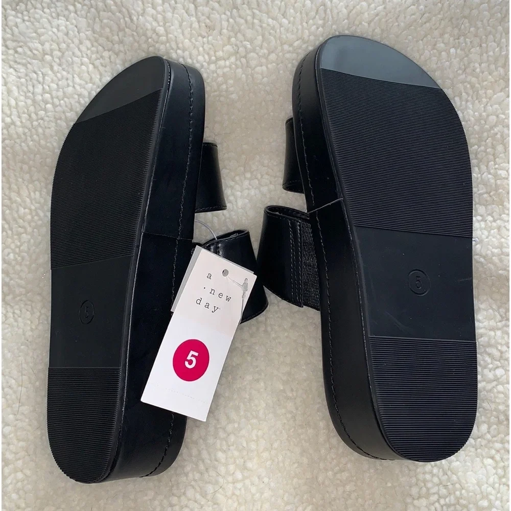 A. new day Black/Haisley platform sandals, with memory foam Size 5